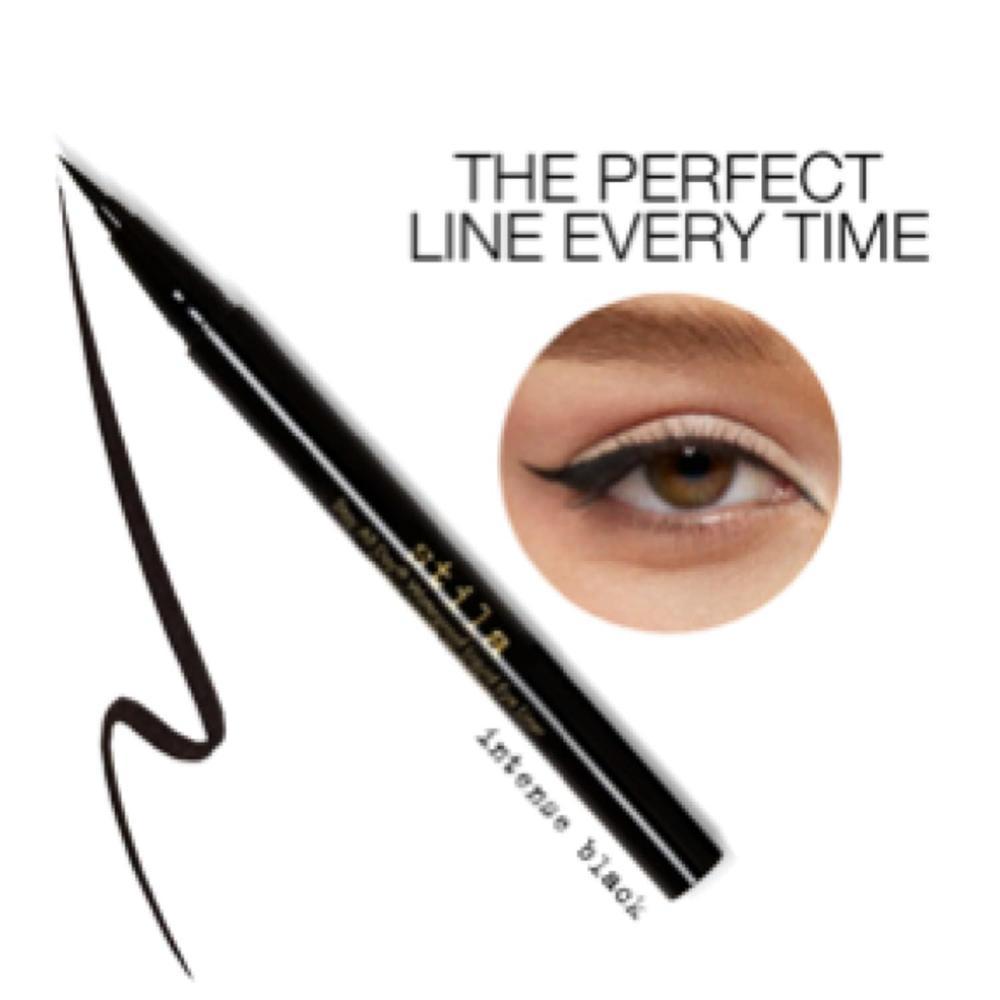 Delineador de ojos líquido stila impermeable con punta fina, maquillaje duradero resistente a manchas y transferencia