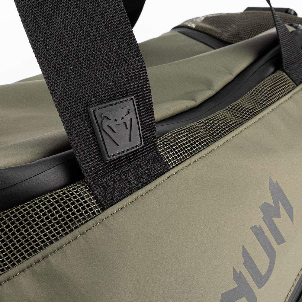 Venum Bolsa deportiva Trainer Lite Evo, amplia capacidad y ventilación con correa ajustable y acolchada