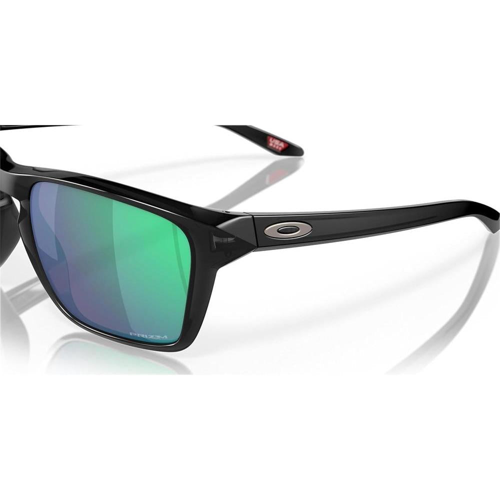 Gafas de sol Oakley Sylas Prizm con diseño rectangular y mejora de color, perfectas para exploraciones urbanas y caminatas