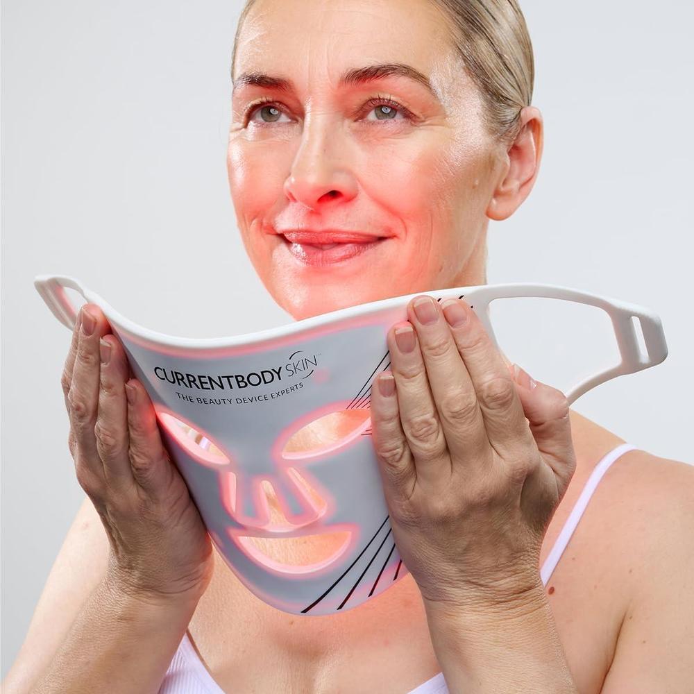 Máscara Facial LED de Terapia de Luz CurrentBody para Rejuvenecimiento y Reducción de Arrugas