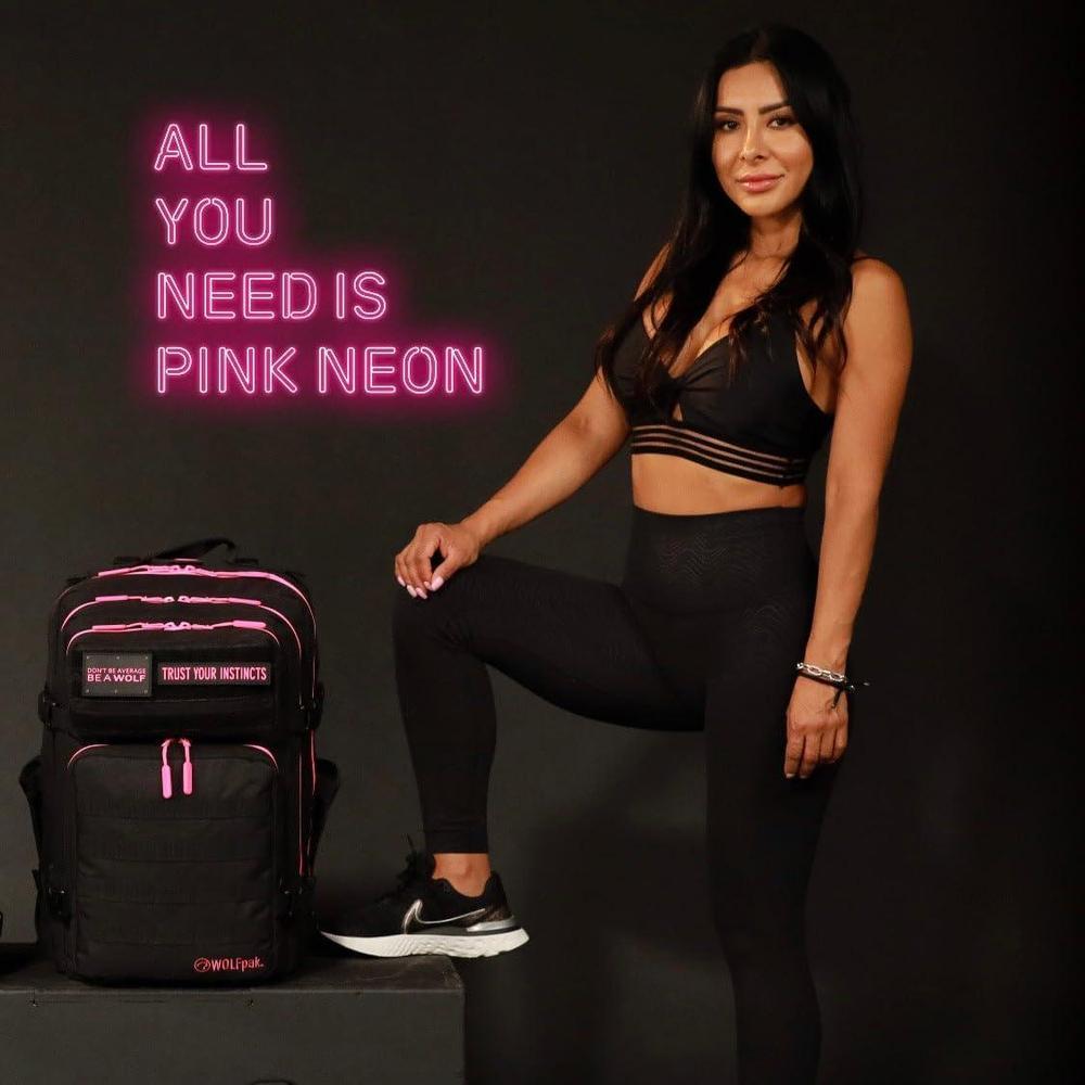 WOLFpak Mochila para portátil 45L rosa neón, táctica y resistente al agua, con parches personalizables y apertura de 180 grados
