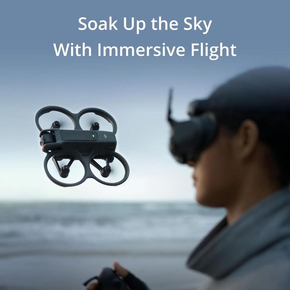 DJI Avata 2 Fly More Combo con 3 baterías, dron FPV con cámara 4K para adultos y experiencia aérea inmersiva, protector de hélice