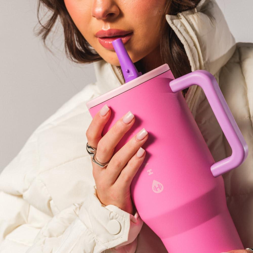 HydroJug Traveler - Moderno con asa y pajilla abatible, apto para portavasos de automóvil y resistente a las fugas
