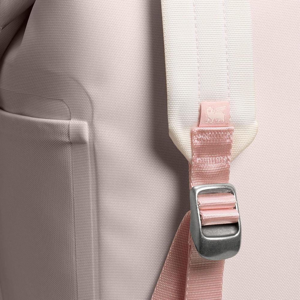 Mochila enfriadora Stanley Midi Rosa Cuarzo, mantiene bebidas frías hasta 24 horas con diseño portátil y resistente. Ideal para aventuras
