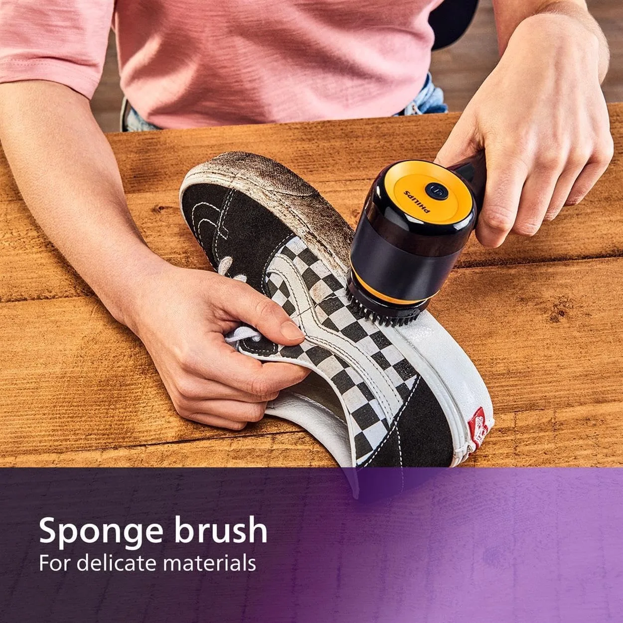 Sneaker Cleaner - Trainer Cleaning Kit with 3 Brush Heads, 3X brushhead Blue/Yellow, 4X AA Battery, Blue (GCA1000/60)